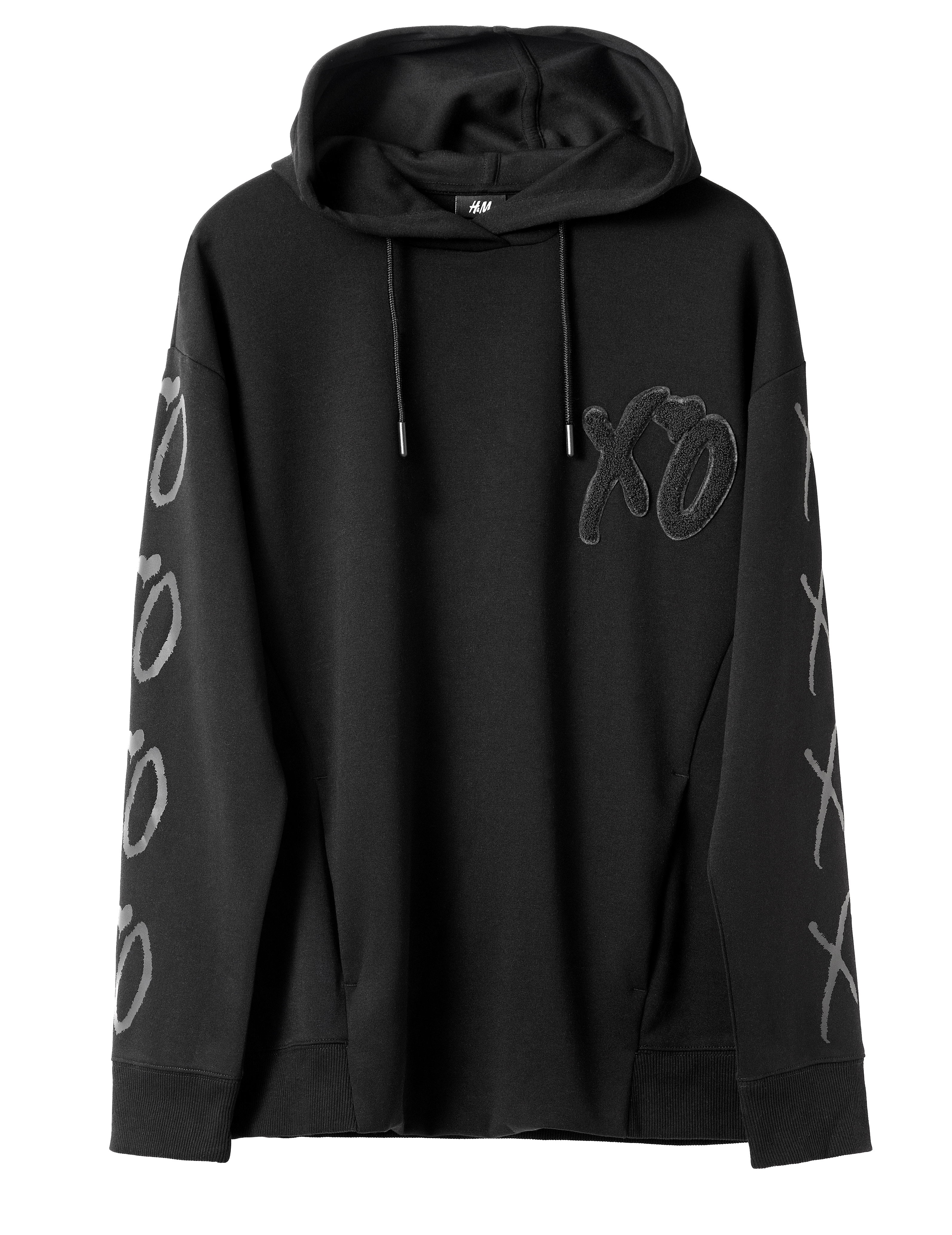 Voyez la collection d'été The Weeknd X H&M pour un look street et classique