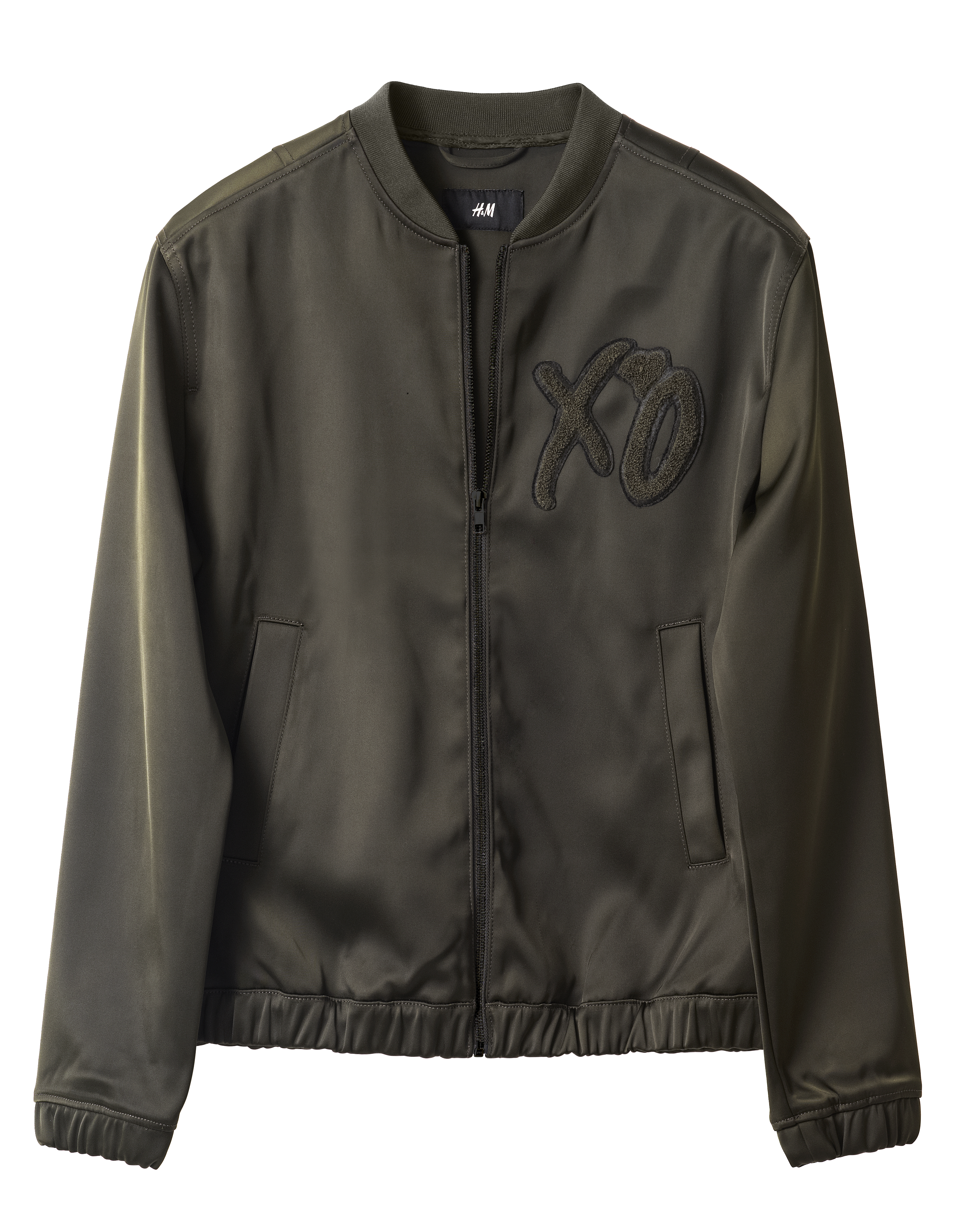 Voyez la collection d'été The Weeknd X H&M pour un look street et classique