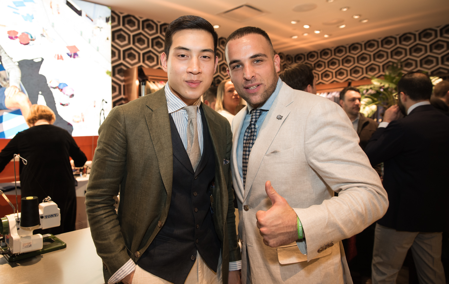 Suitsupply a ouvert en grand son deuxième magasin canadien à Montréal
