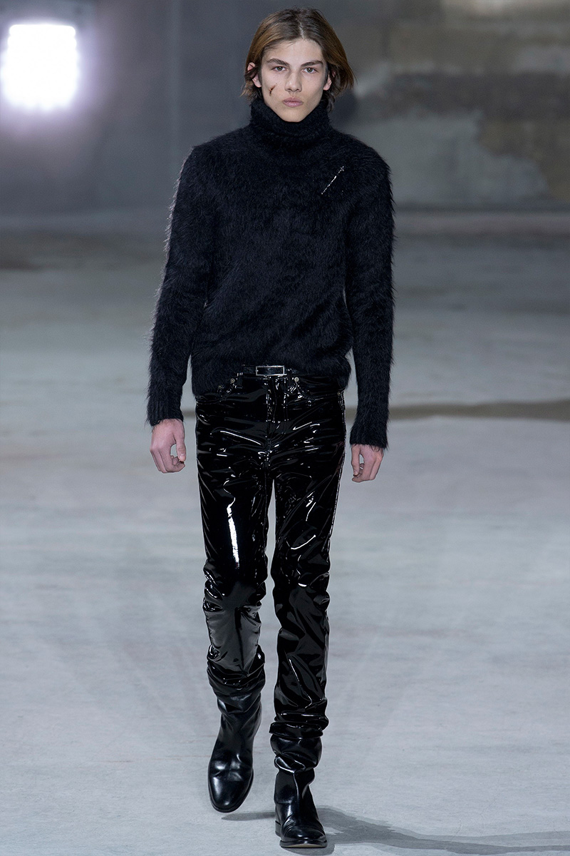 Saint Laurent dévoile sa collection automne/hiver 2017 et on bave