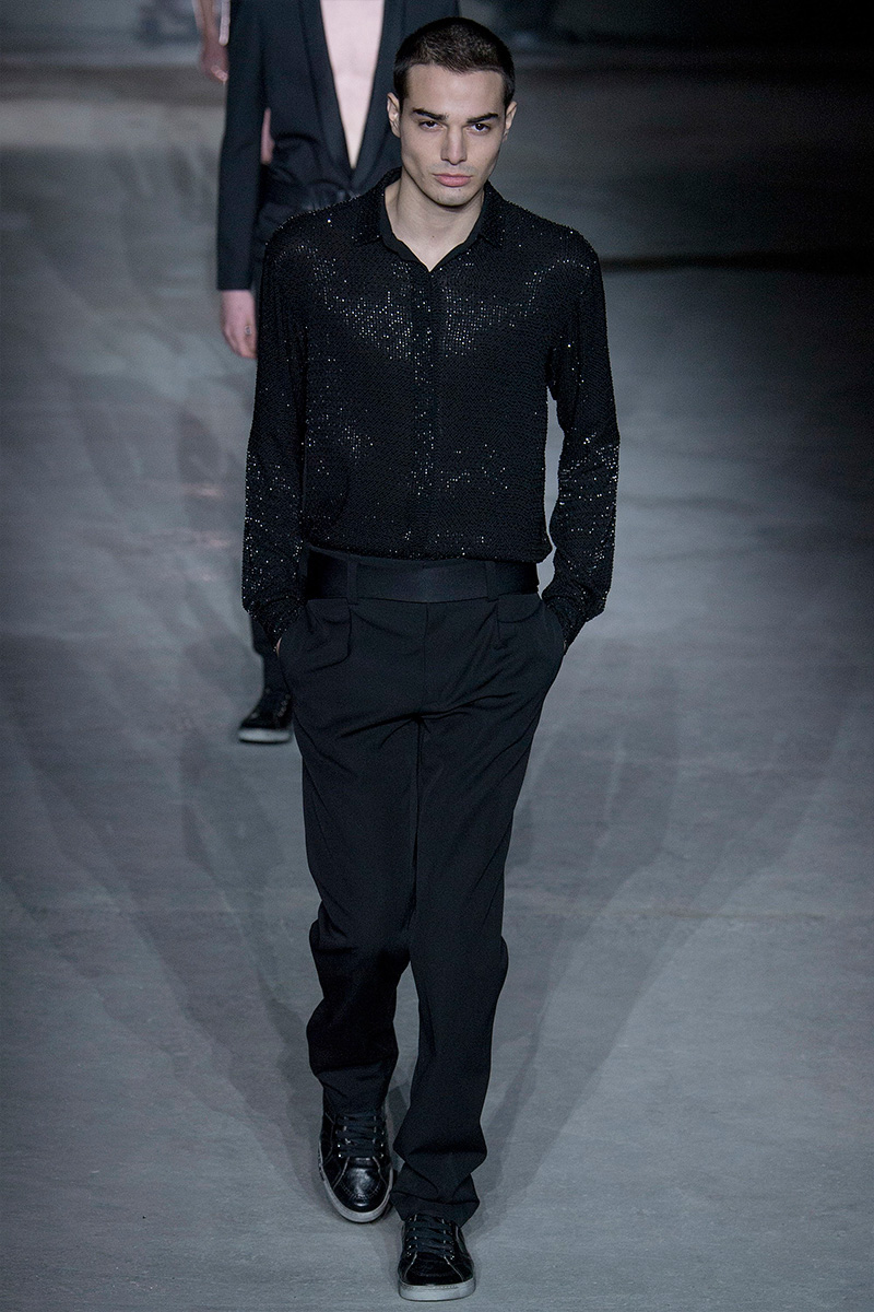 Saint Laurent dévoile sa collection automne/hiver 2017 et on bave