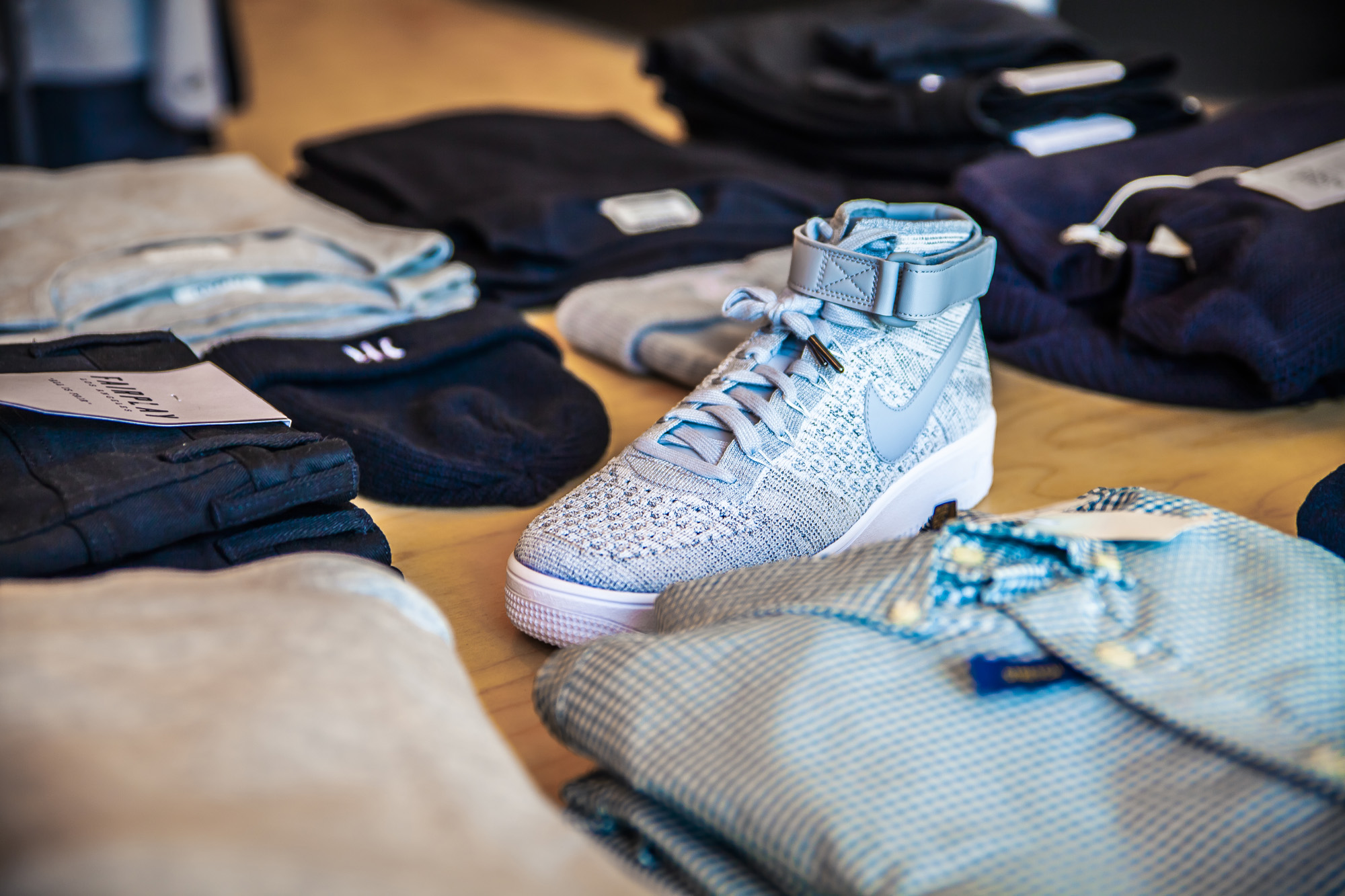 ARTGANG ouvre une folle boutique avec café et sneakers