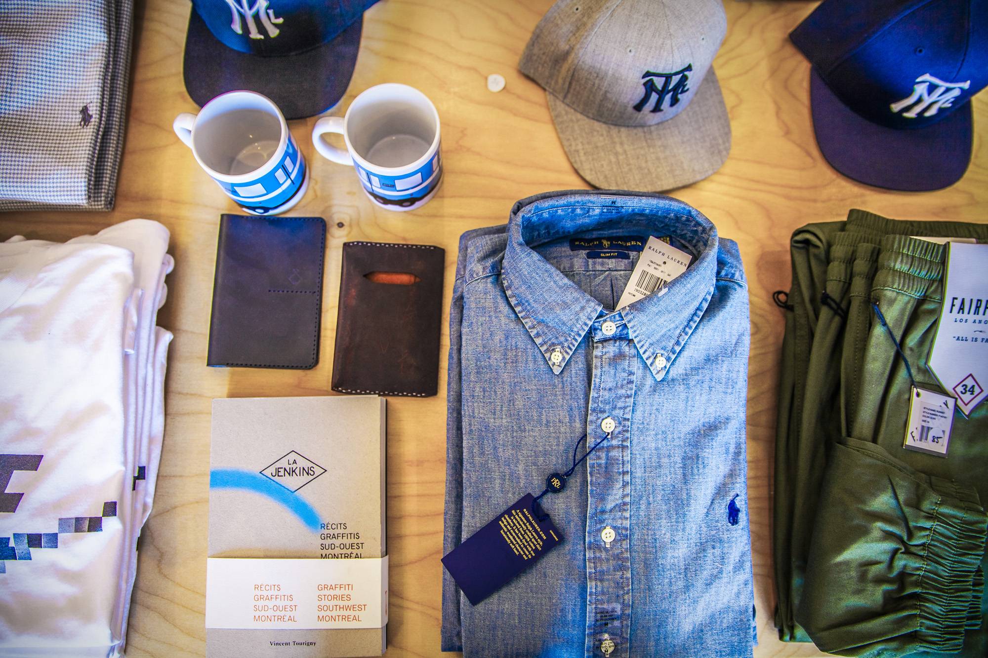 ARTGANG ouvre une folle boutique avec café et sneakers