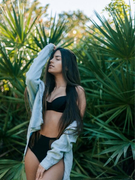 Claudia Tihan, la reine de l'INSTAntanéité [Girl Crush 136]