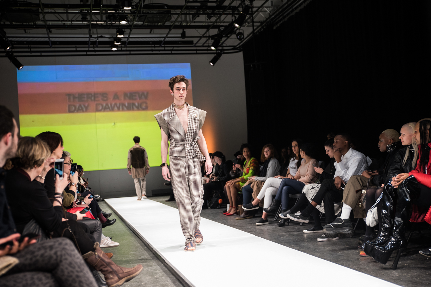 Retour sur l'élégant défilé d'Helmer lors du Fashion Preview [Photos]