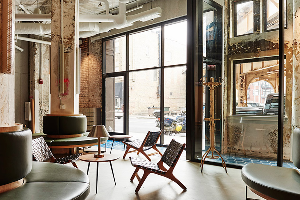 Imaginez vivre jour et nuit dans l’un des plus beaux cafés de Chicago