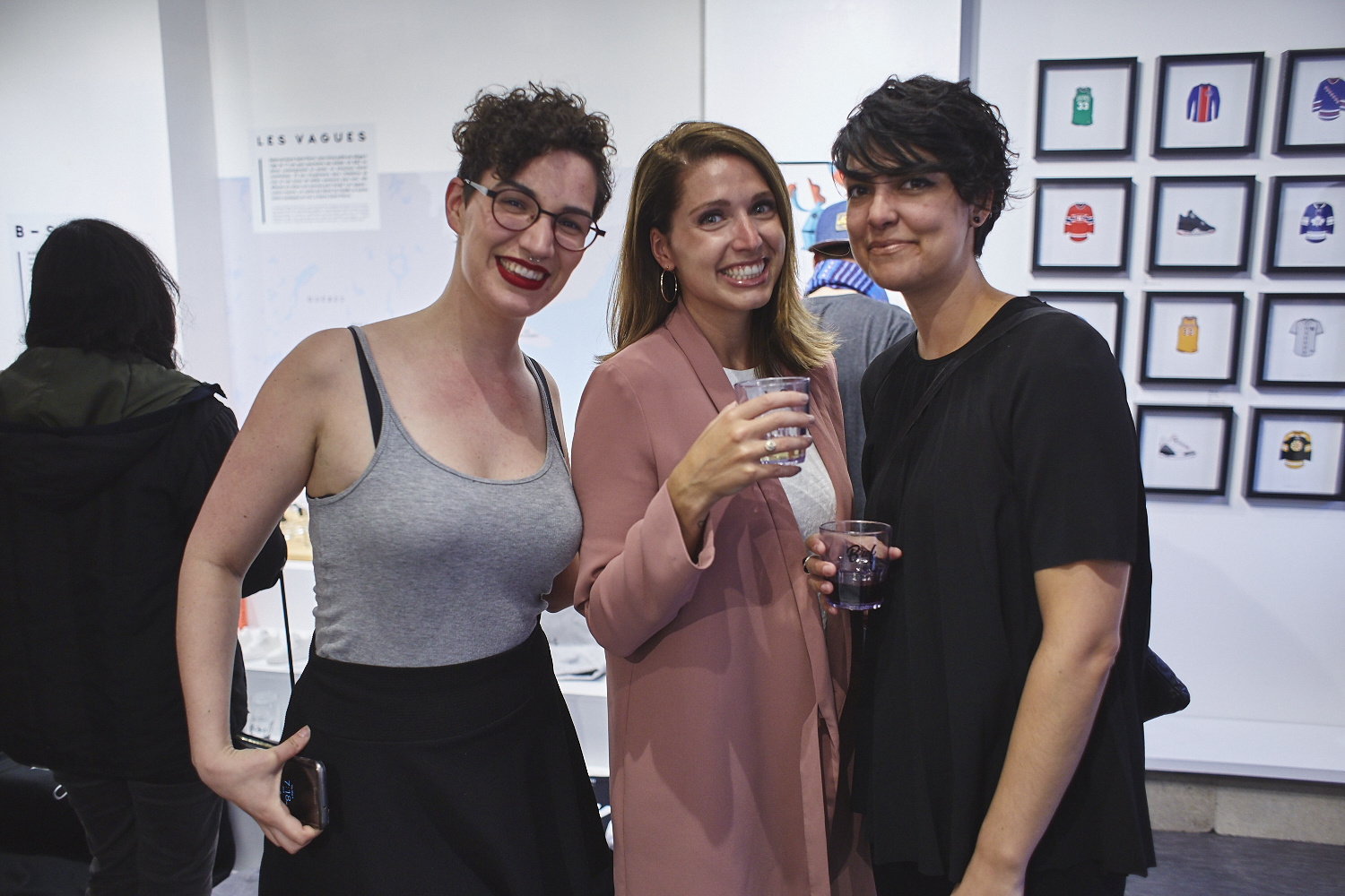 Sympa vernissage à la boutique éphémère Bref avec des artisans locaux