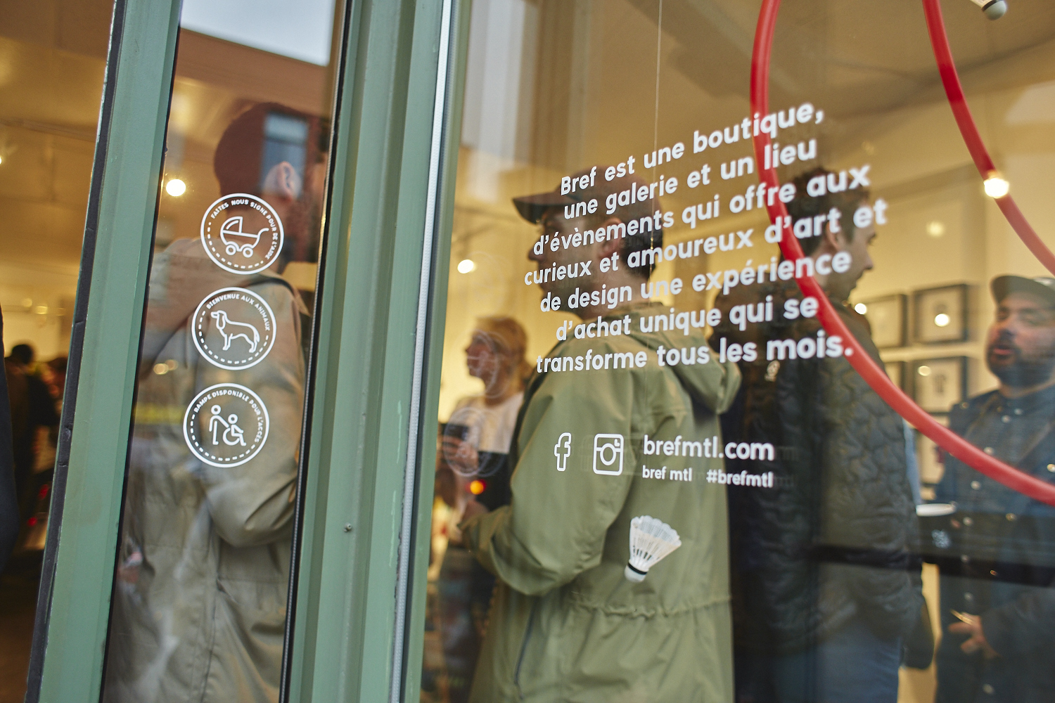 Sympa vernissage à la boutique éphémère Bref avec des artisans locaux