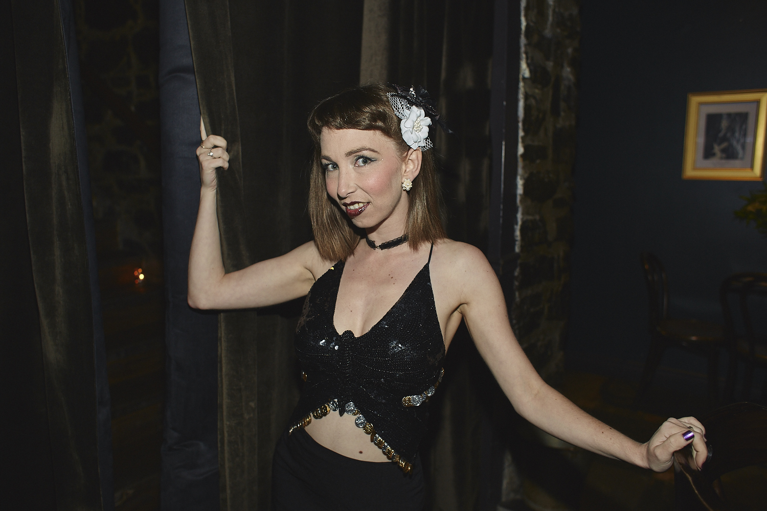 Le cabaret érotique du 4e mur, une soirée exposition et burlesque [Photos]