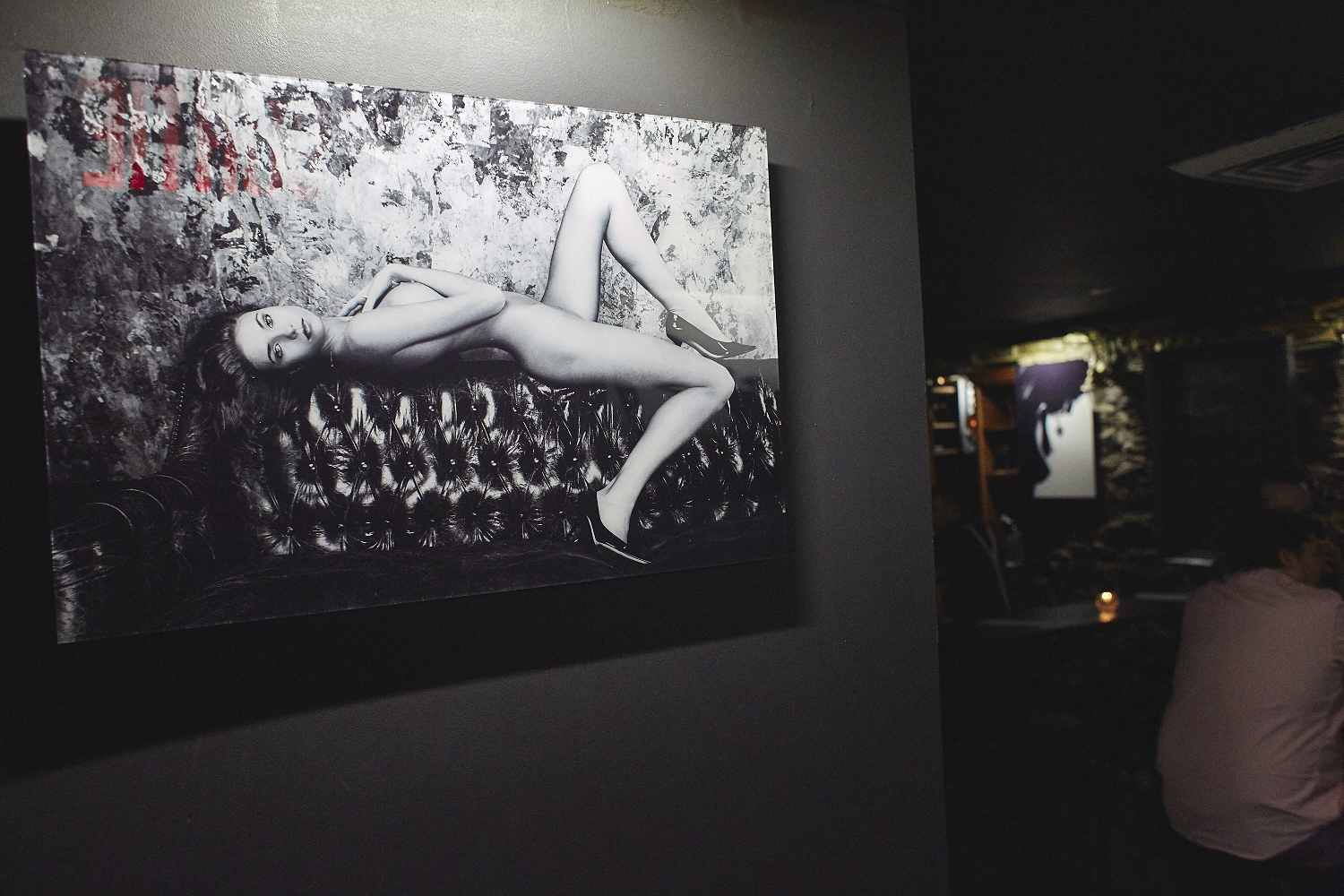 Le cabaret érotique du 4e mur, une soirée exposition et burlesque [Photos]