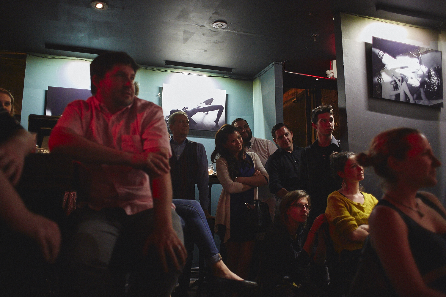 Le cabaret érotique du 4e mur, une soirée exposition et burlesque [Photos]