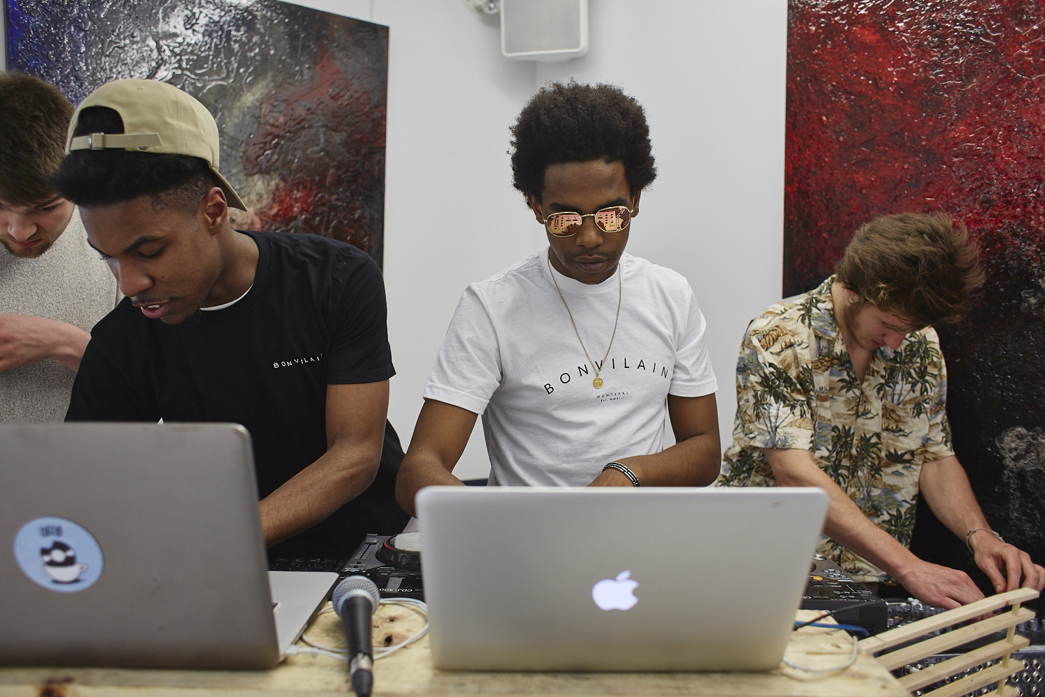 Bonvilain lance sa collection SS17 en formule BBQ au Livart [Photos]