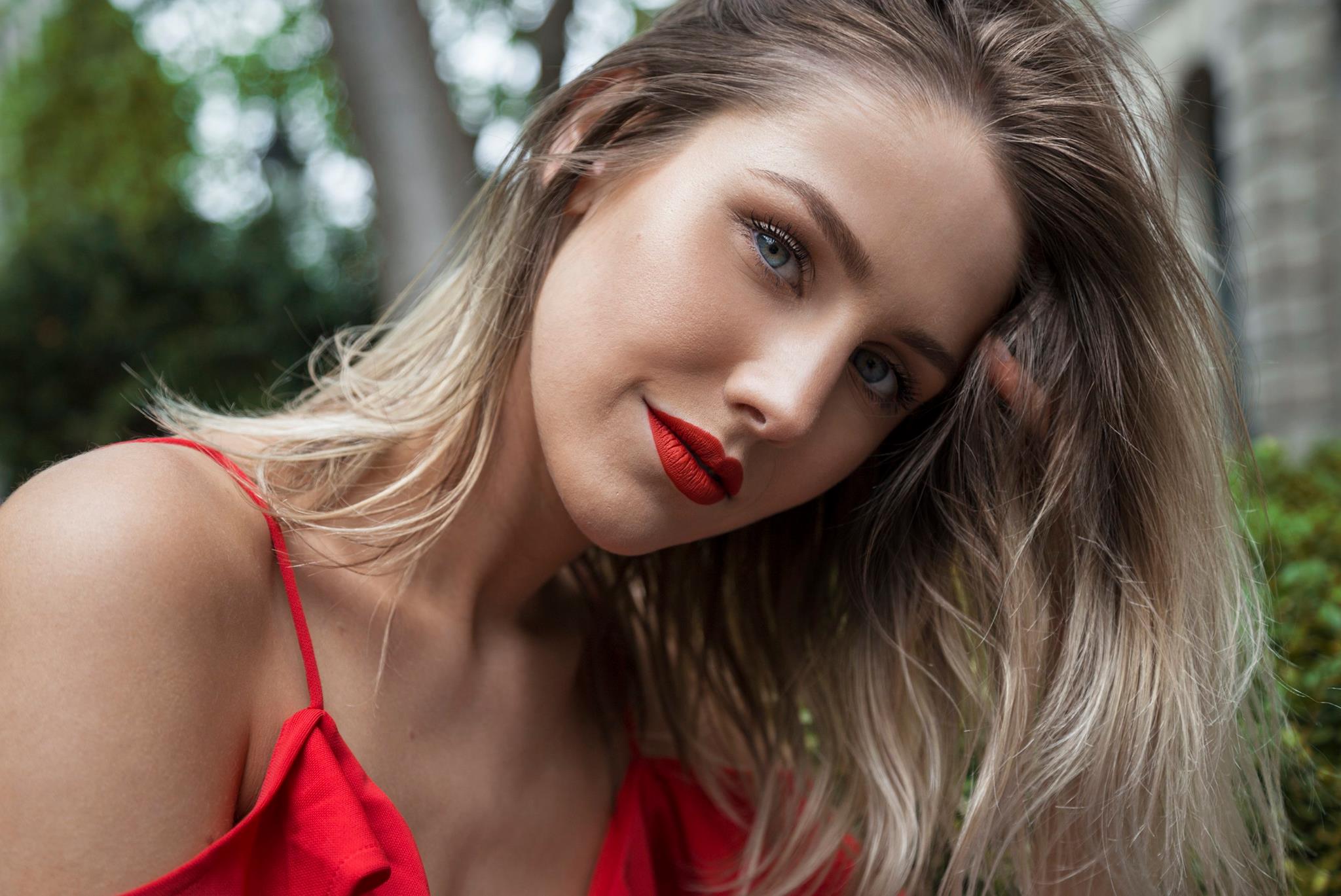 Alice Clément, la souriante et pétillante mannequin et actrice [Girl Crush 142]