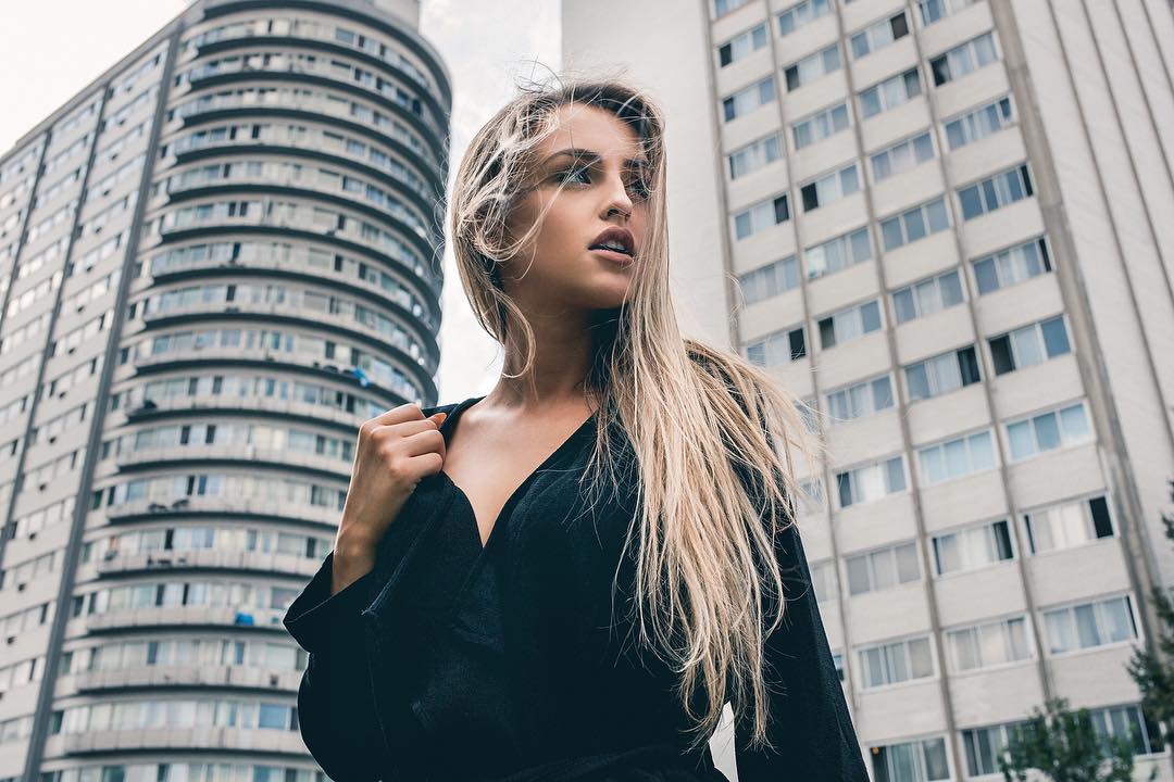 Alicia Moffet, youtubeuse, chanteuse et entrepreneure [Girl Crush 141]