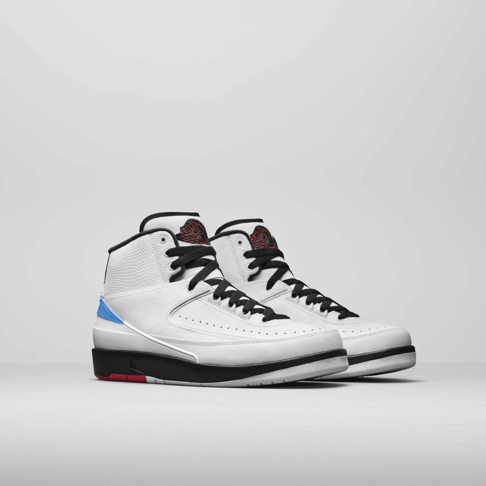 La collabo vintage Jordan X Converse en hommage à Michael Jordan [Photos]
