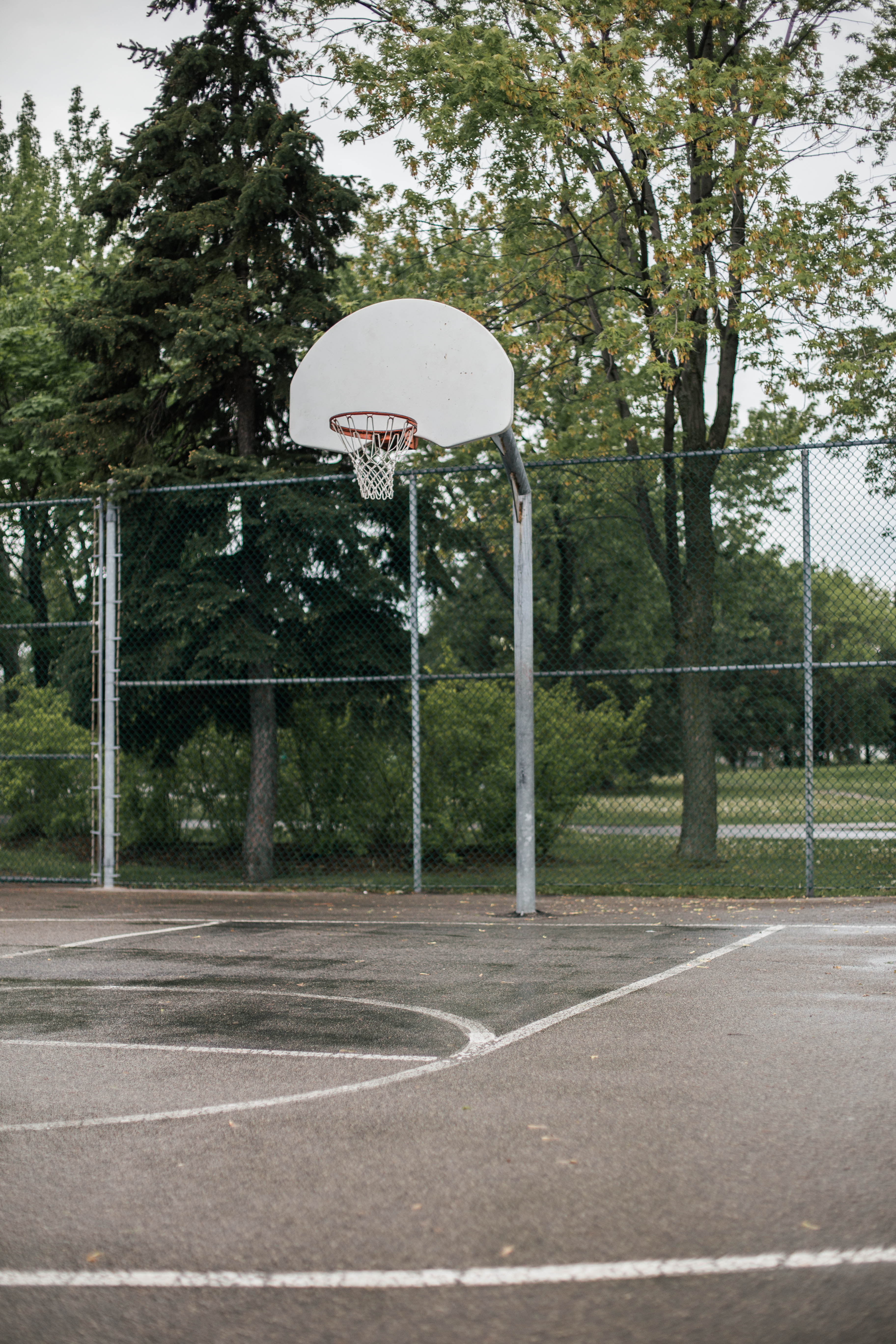 Montréal chez nous, la collection NBA X OTH à l'image de nos quartiers
