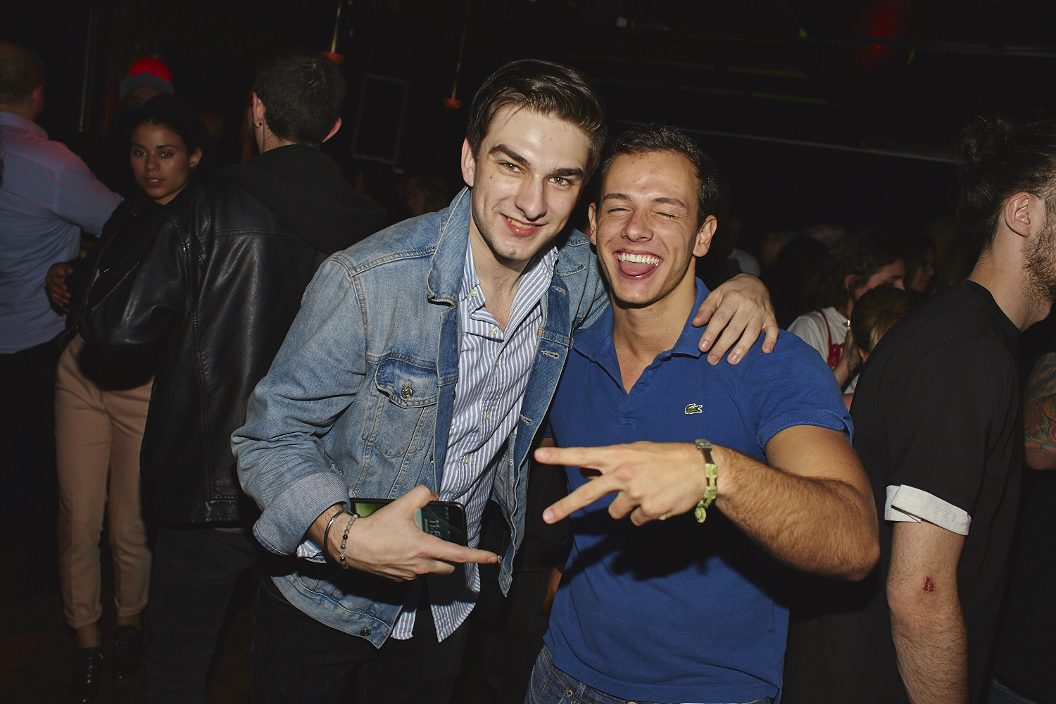 White Walls Worldwide souligne son lancement avec un gros party au Peopl
