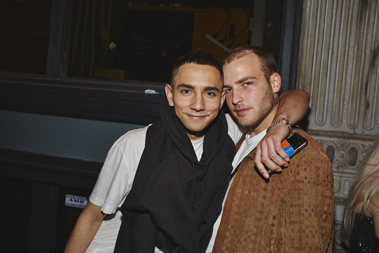 White Walls Worldwide souligne son lancement avec un gros party au Peopl