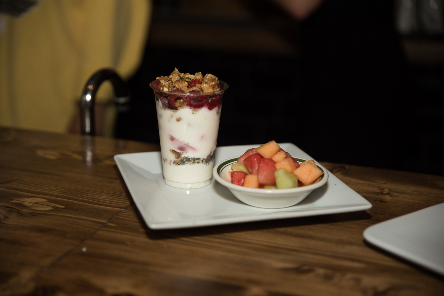 Des barbiers à l'oeuvre ce dimanche en formule brunch et mimosa au ARTGANG [Photos]