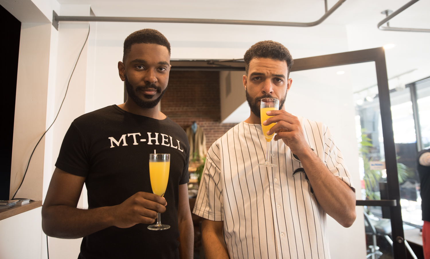 Des barbiers à l'oeuvre ce dimanche en formule brunch et mimosa au ARTGANG [Photos]