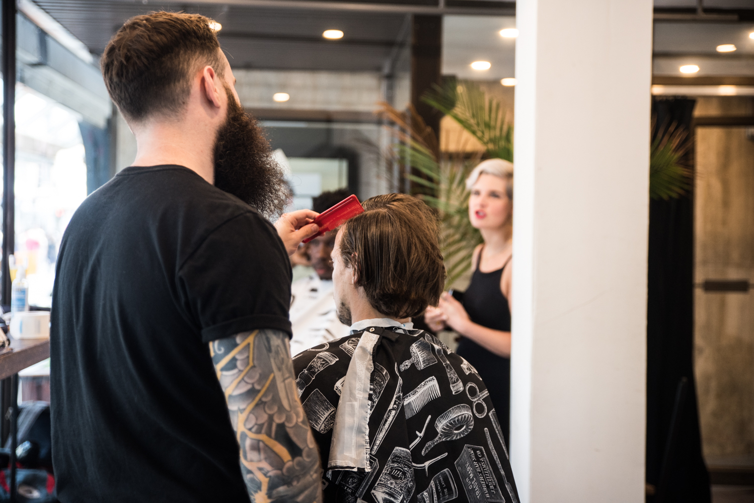 Des barbiers à l'oeuvre ce dimanche en formule brunch et mimosa au ARTGANG [Photos]