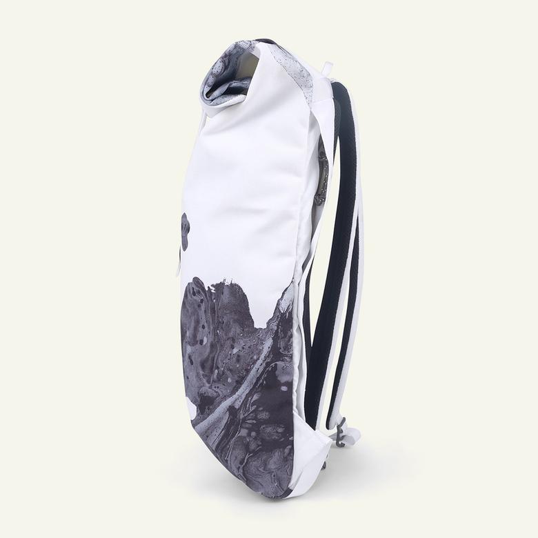 Ce sac Millican X Radiohead de type «roll pack» fera des jaloux