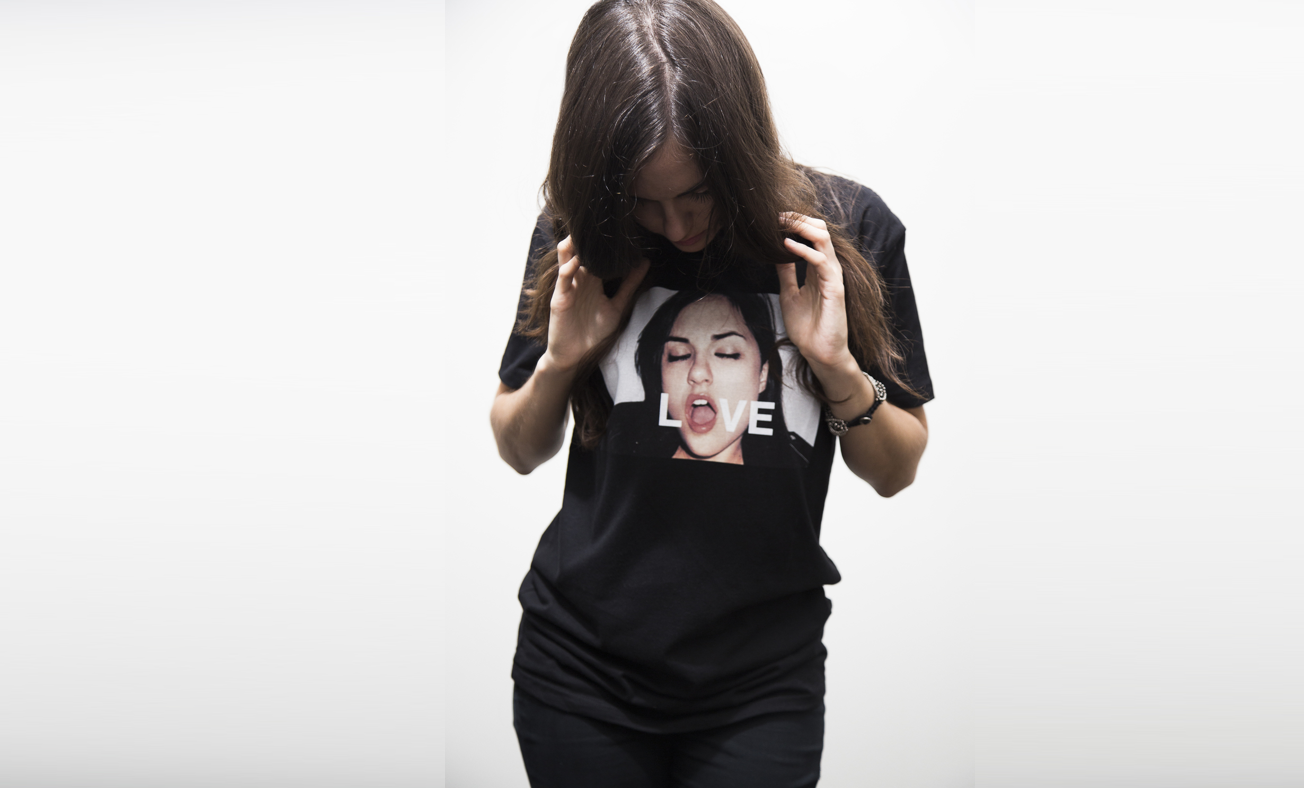 Sasha Grey lance une collection sexy-osé pour une bonne cause