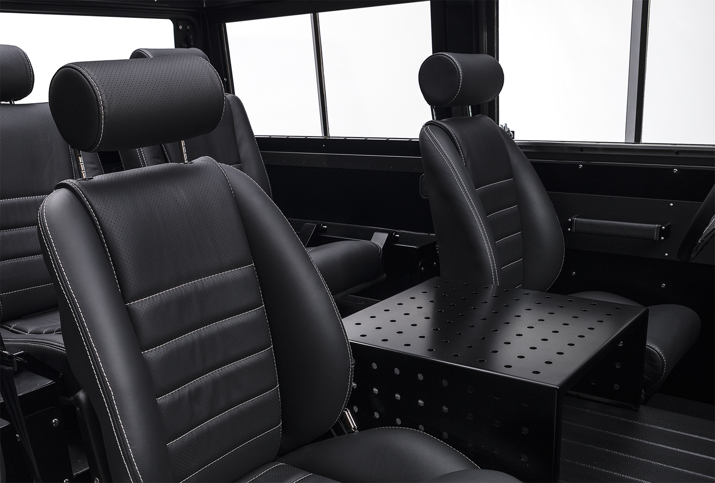 Le premier 4x4 sport entièrement électrique au monde est clean et sexy