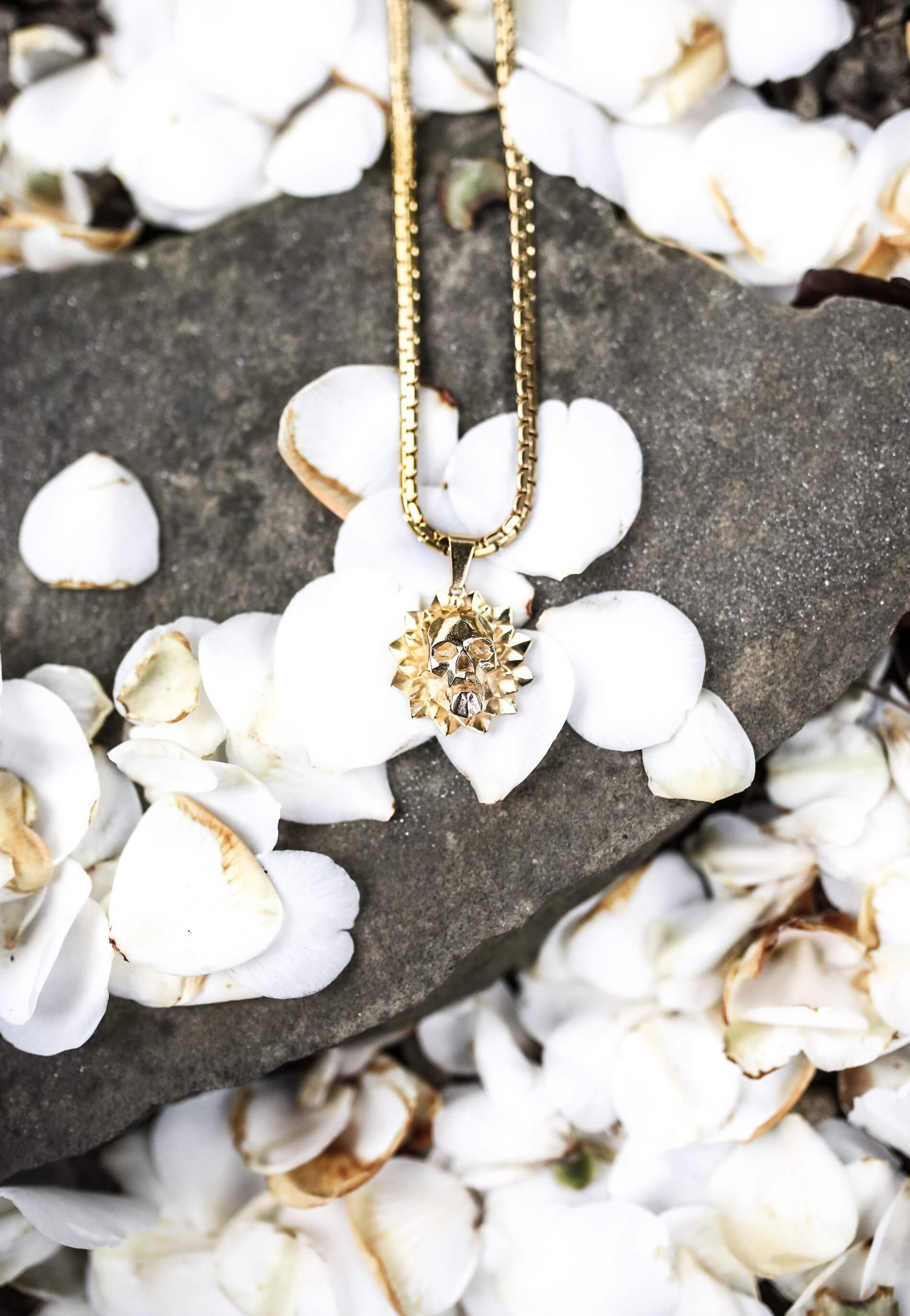 Nom De Marque : des bijoux très gangsta-chill de Los Angeles [Lookbook]