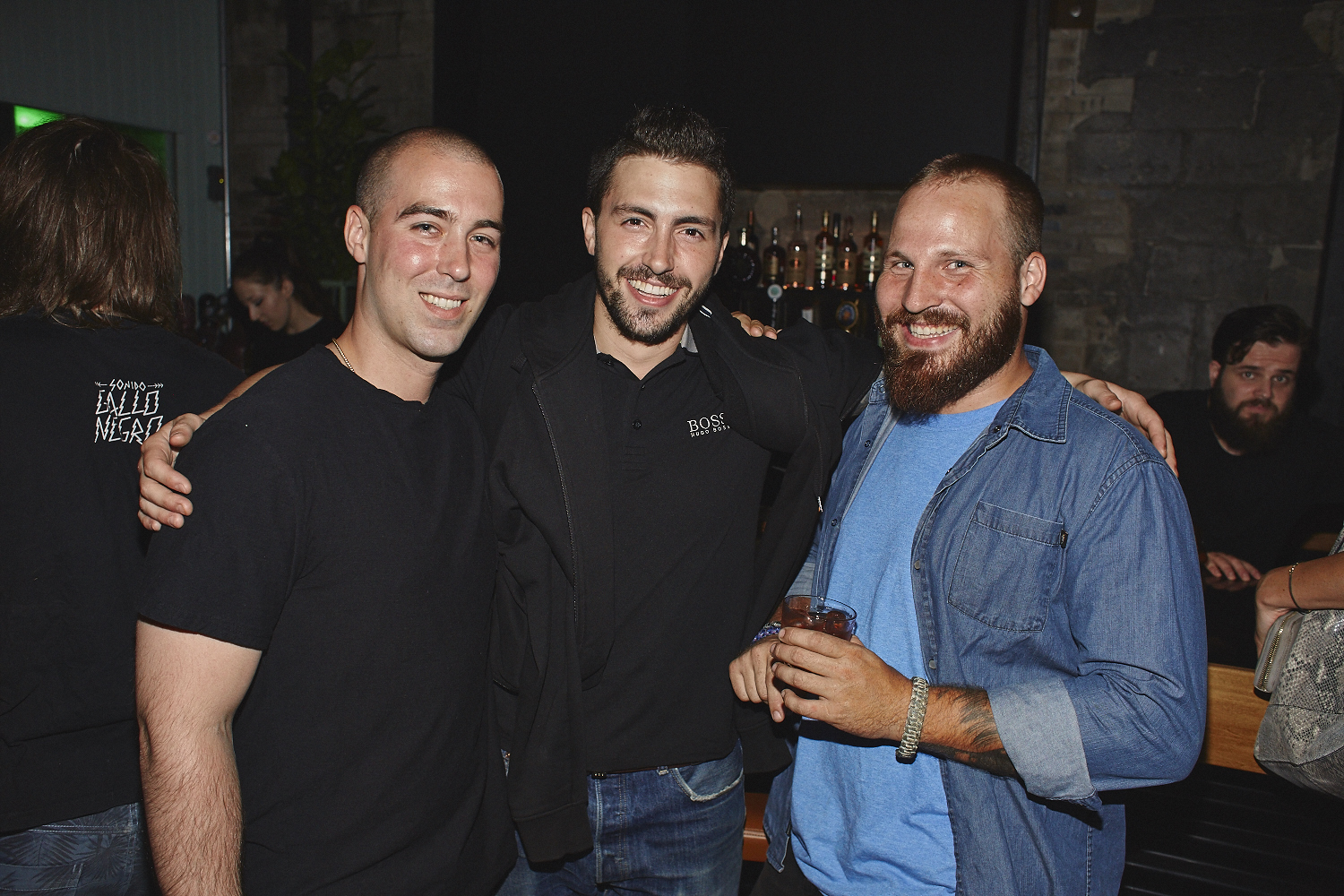 Chaude soirée bondée pour l'ouverture officielle de Riverside [Photo]