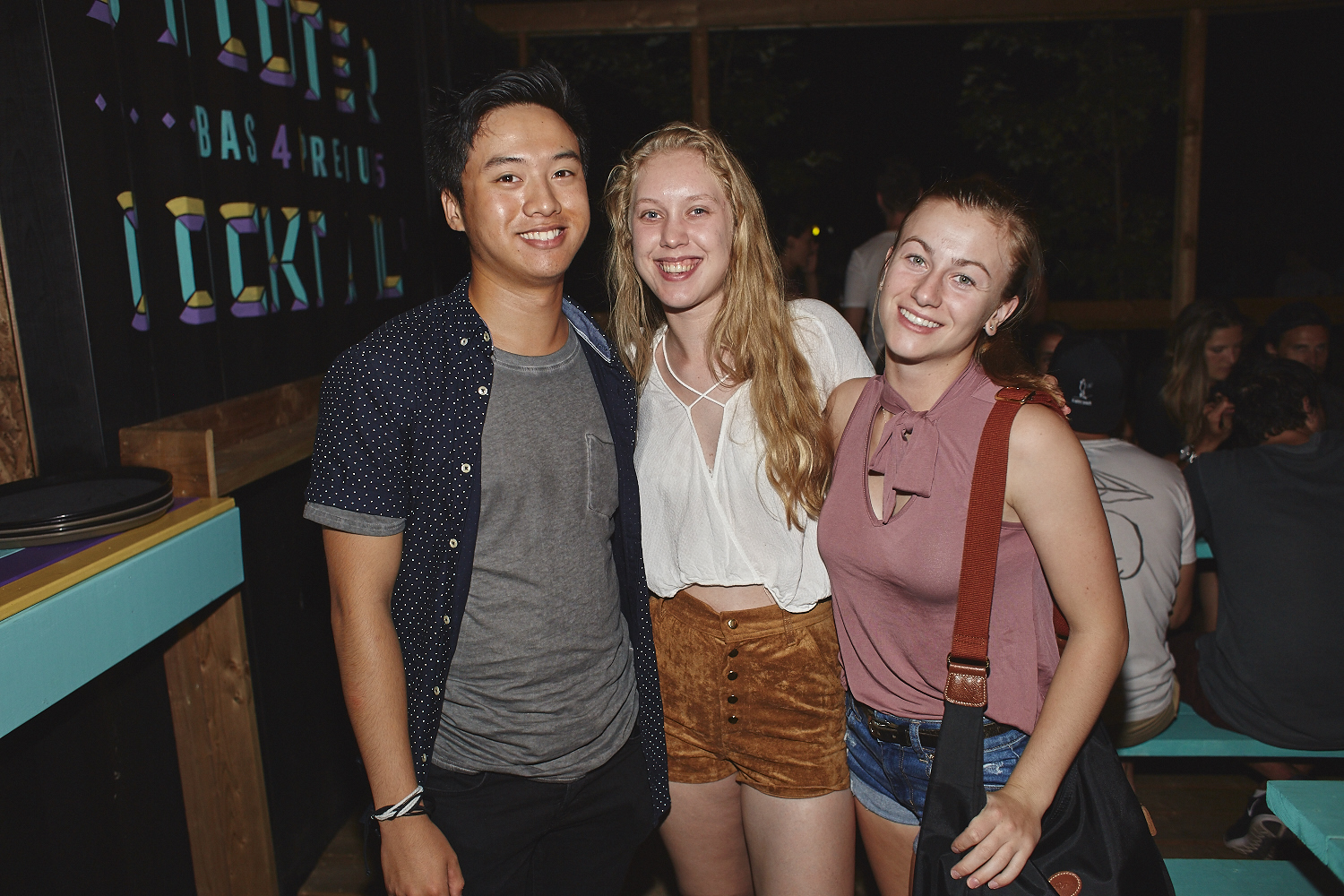 Chaude soirée bondée pour l'ouverture officielle de Riverside [Photo]