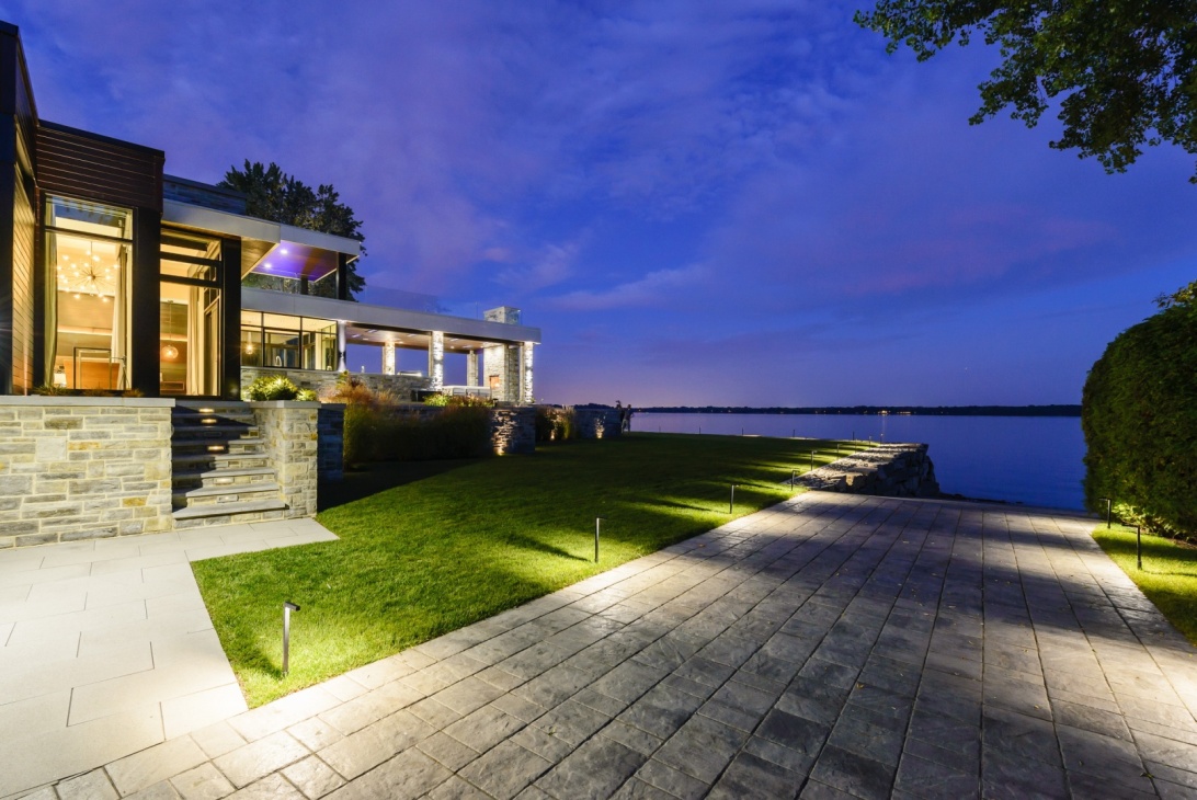 Cette somptueuse villa québécoise à tomber par terre est en vente [Photos]