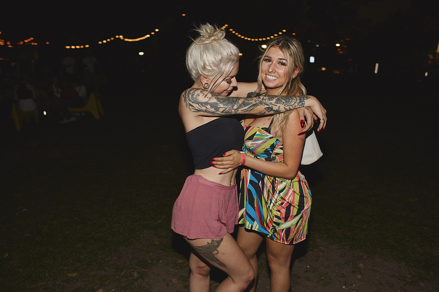 Ambiance de feu et belles personnes pour le Piknic de clôture en collaboration avec Ton Barbier [Photos]