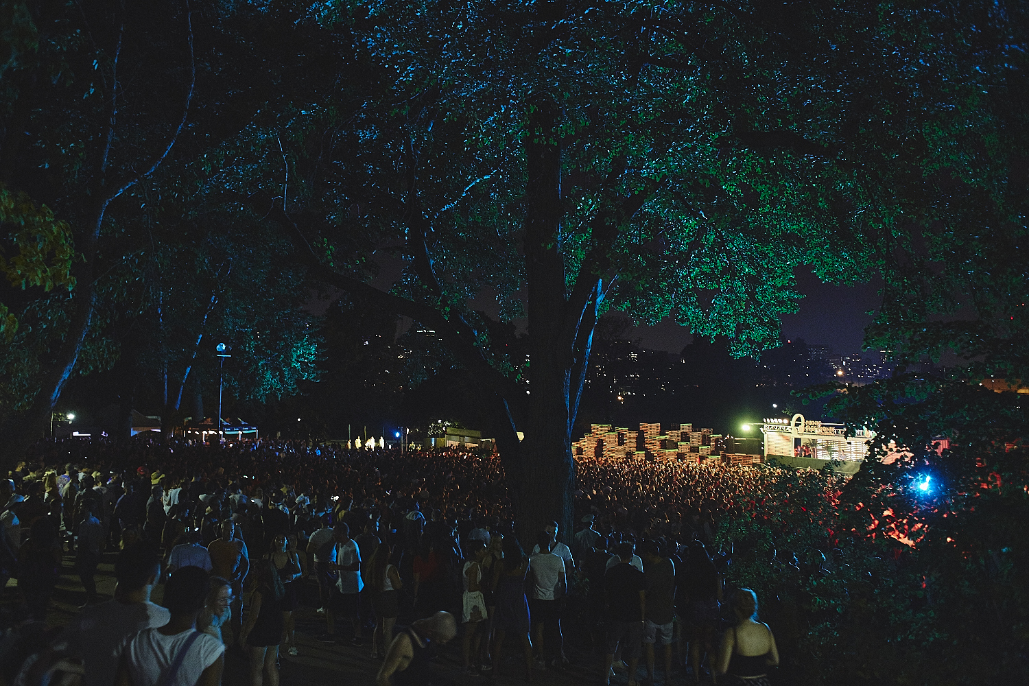 Ambiance de feu et belles personnes pour le Piknic de clôture en collaboration avec Ton Barbier [Photos]