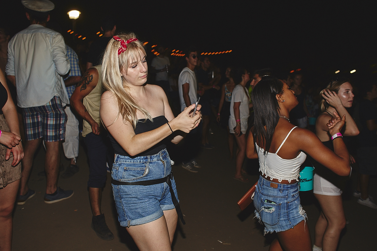 Ambiance de feu et belles personnes pour le Piknic de clôture en collaboration avec Ton Barbier [Photos]