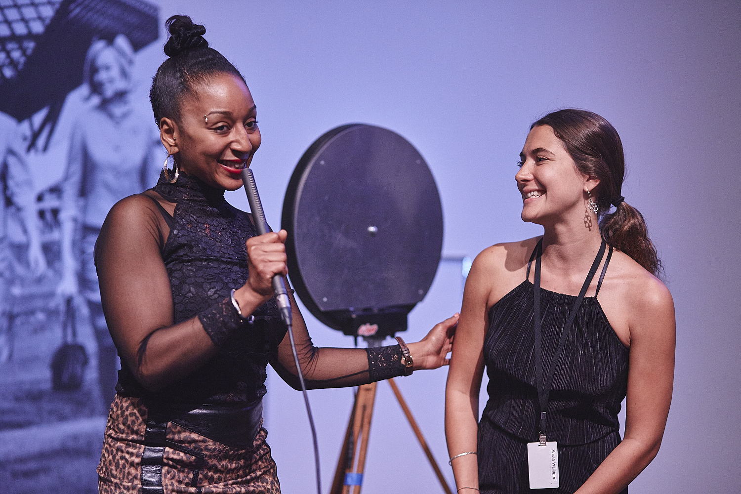 5 à 9 au McCord: Une soirée festive dans le Montréal du futur avec musique et cocktails [Photos]
