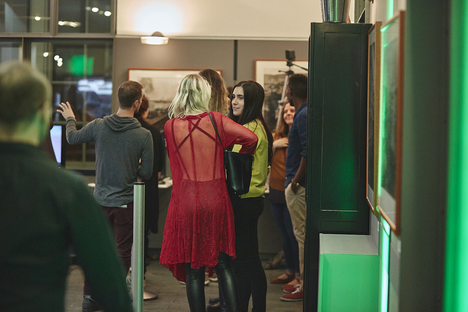 5 à 9 au McCord: Une soirée festive dans le Montréal du futur avec musique et cocktails [Photos]