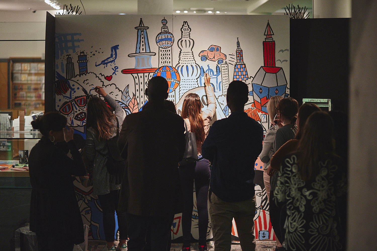 5 à 9 au McCord: Une soirée festive dans le Montréal du futur avec musique et cocktails [Photos]