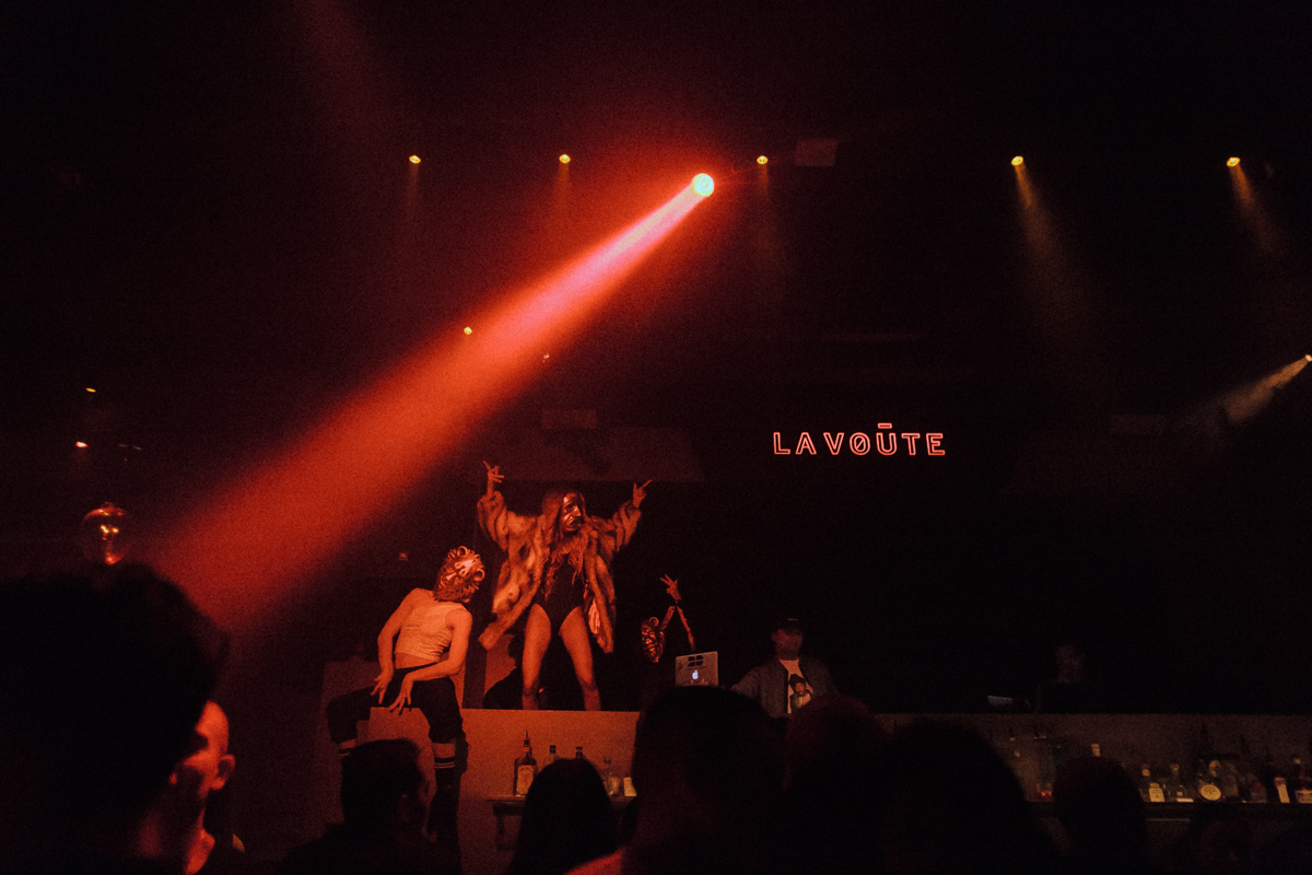 Cassie était de passage à Montréal au Club La Voûte pour une soirée déjantée [Photos]