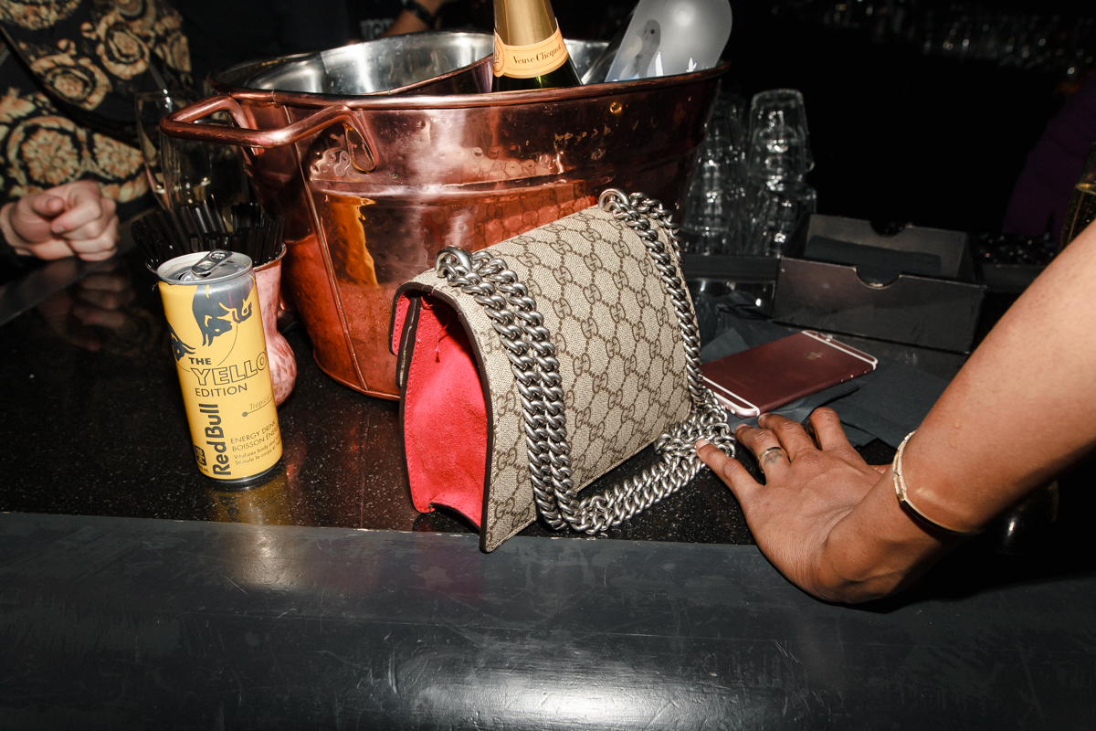Cassie était de passage à Montréal au Club La Voûte pour une soirée déjantée [Photos]