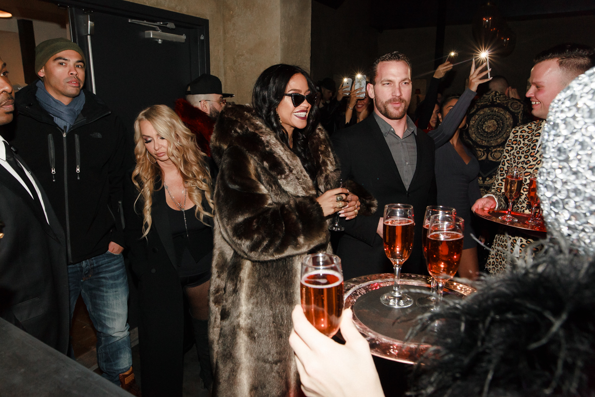 Cassie était de passage à Montréal au Club La Voûte pour une soirée déjantée [Photos]