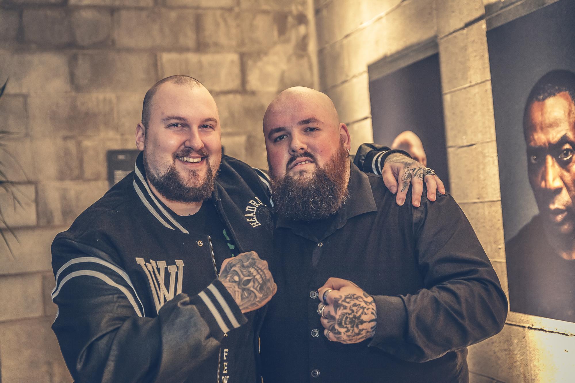 COLOSSES: la vie dangereuse des portiers et bouncers du Québec présentée par Sid Lee Collective