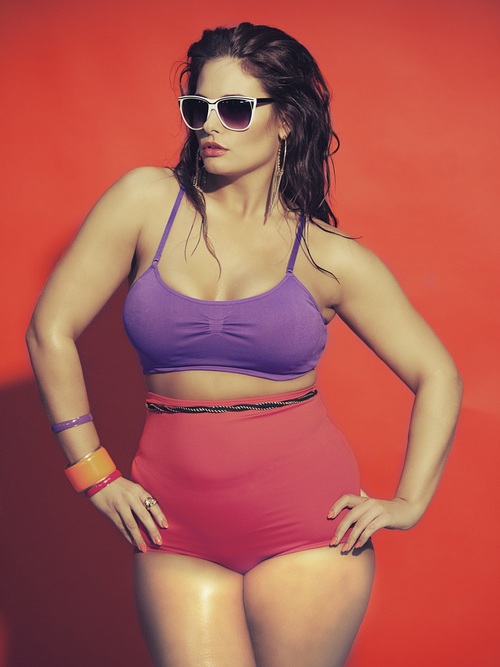 Joby Bach, la modèle québécoise taille plus qui bouscule l'industrie [Girl Crush 161]