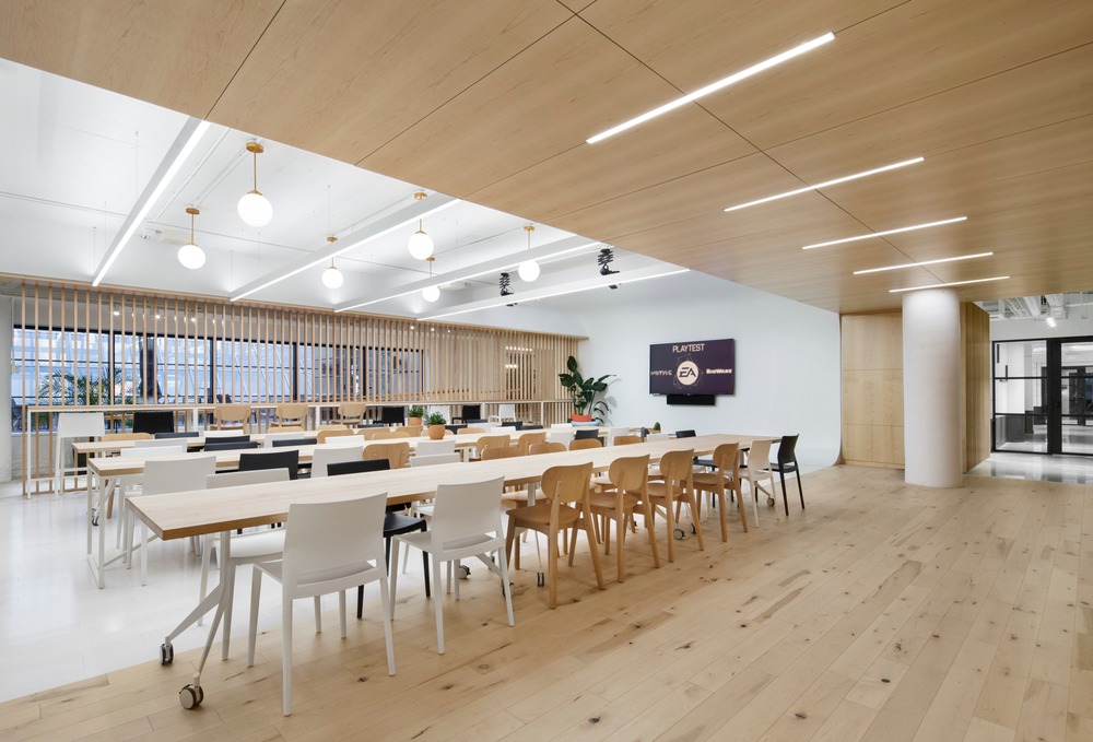 Voyez les bureaux montréalais d'Electronic Arts: beaux, designs et colorés [Photos]