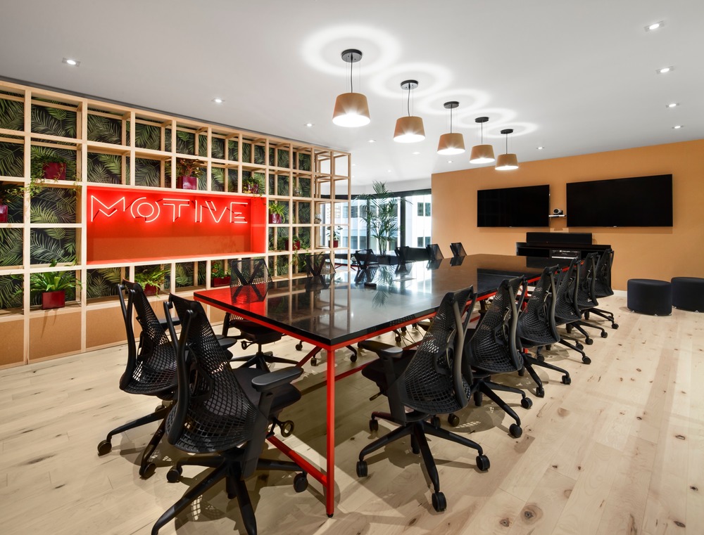Voyez les bureaux montréalais d'Electronic Arts: beaux, designs et colorés [Photos]