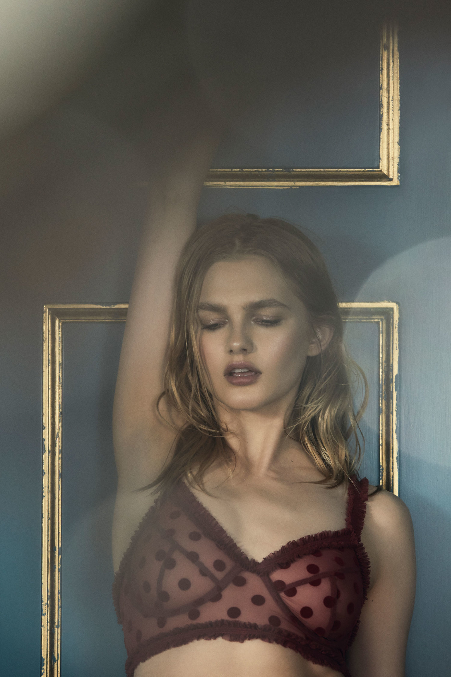 Voici la lingerie qu'on aurait du offrir à Noël [NSFW]