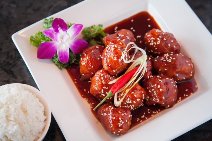 Les restaurants du Dix30 offrent des menus à petit prix pour les foodies!