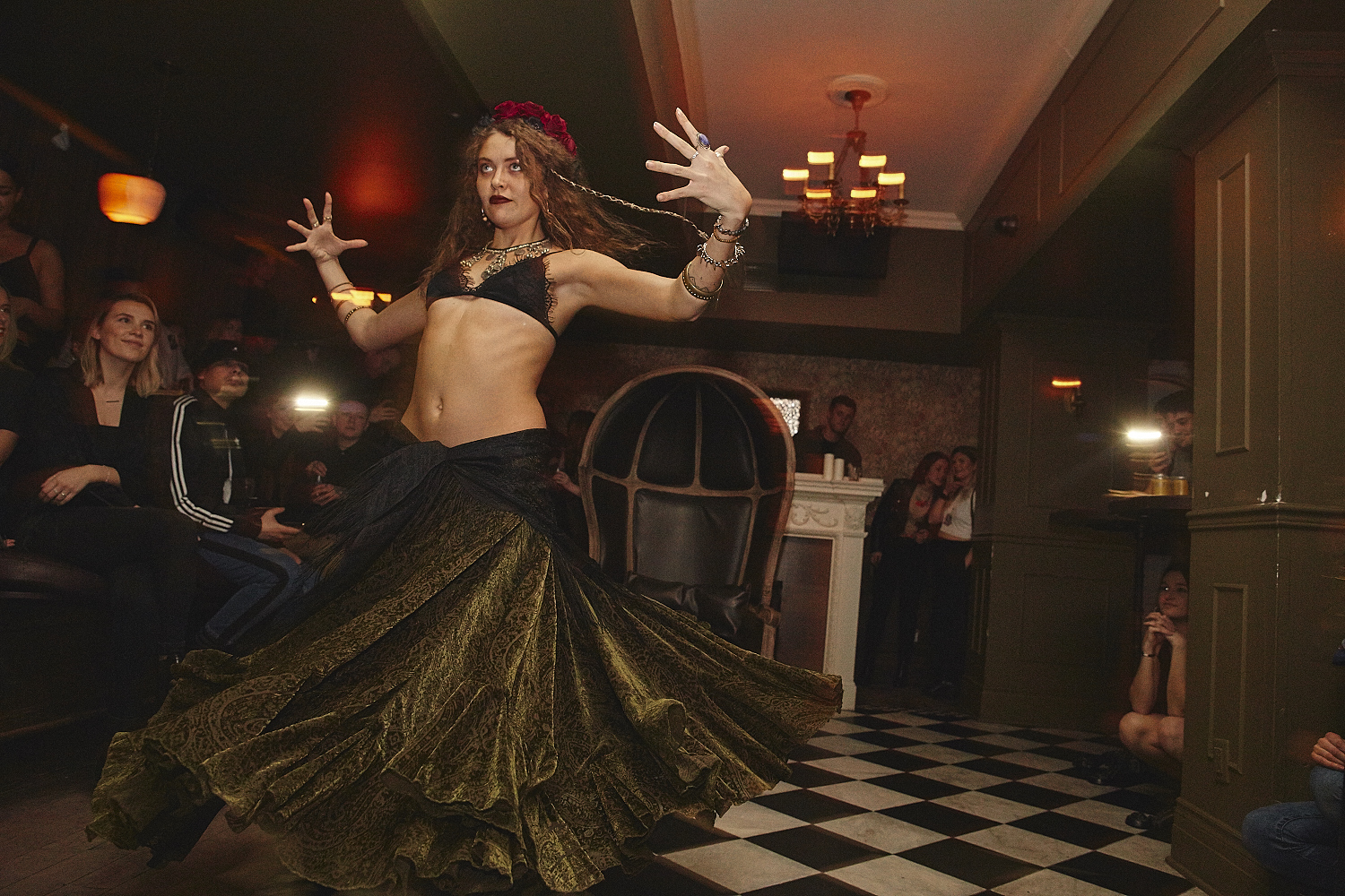 Sokoloff Lingerie enflamme le Mayfair pour son torride et sexy défilé [Photos]