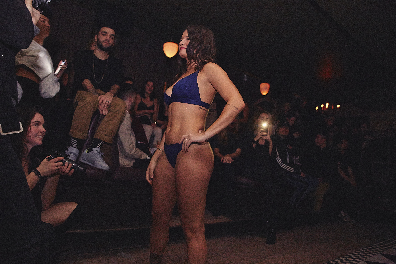 Sokoloff Lingerie enflamme le Mayfair pour son torride et sexy défilé [Photos]