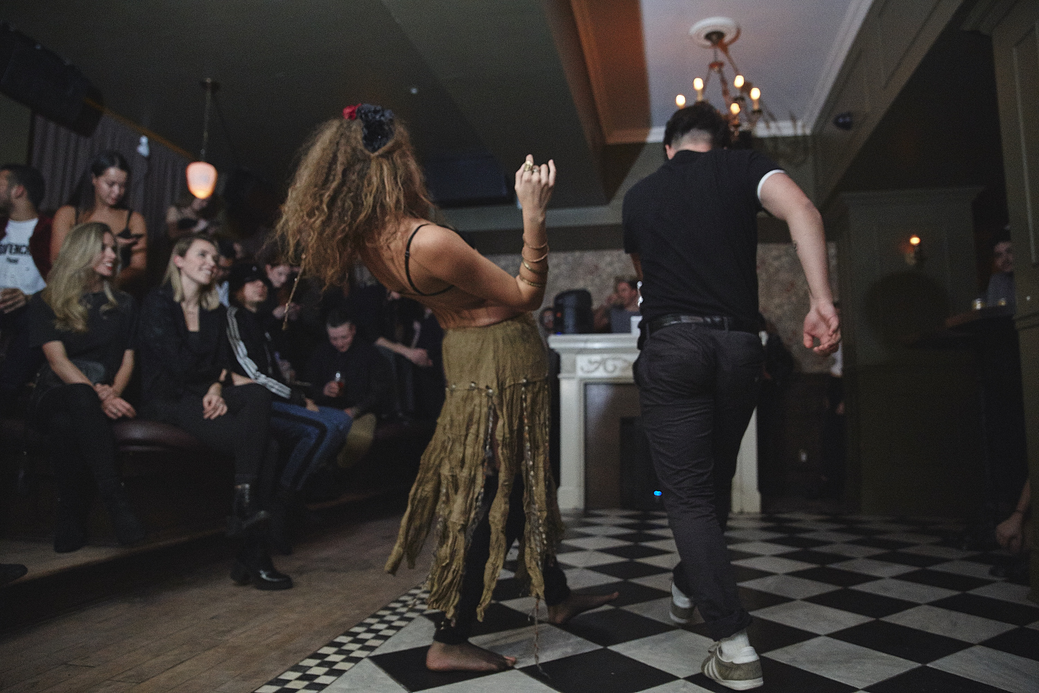 Sokoloff Lingerie enflamme le Mayfair pour son torride et sexy défilé [Photos]
